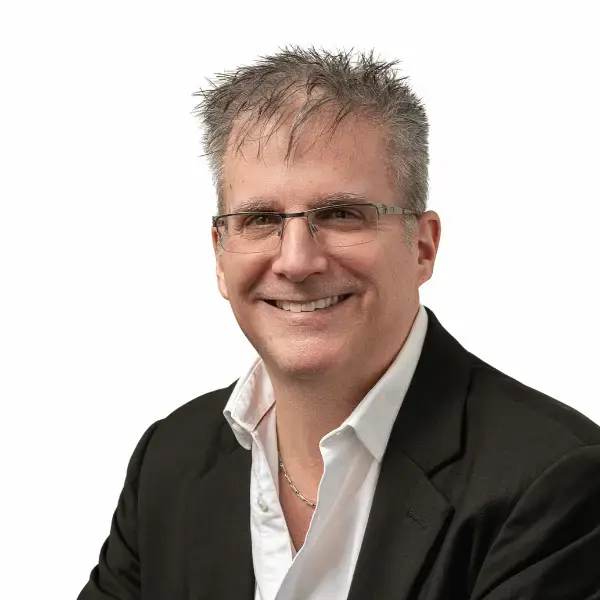 charles_d_amours_carre_fond_blanc (1)